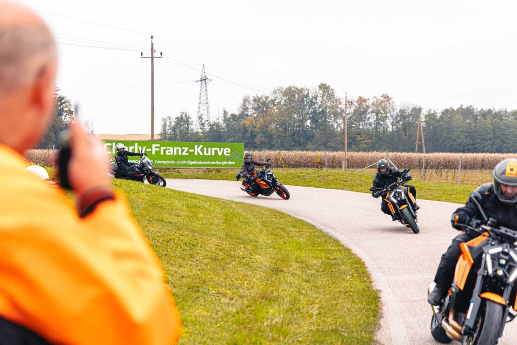 Klaus-Schwabe-Street-Training-Basic-Curves (8)